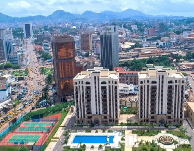 Les tours jumelles déjà opérationnelles